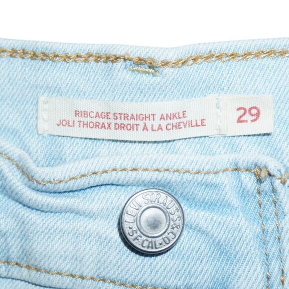 Levi’s Ribcage Cutoff Shorts – Size 29 - Picture 3 of 4